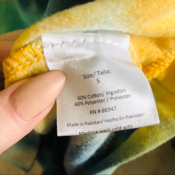 Tie-Dyed Nat Geo Bahamas Hoodie - Picture 8 of 9